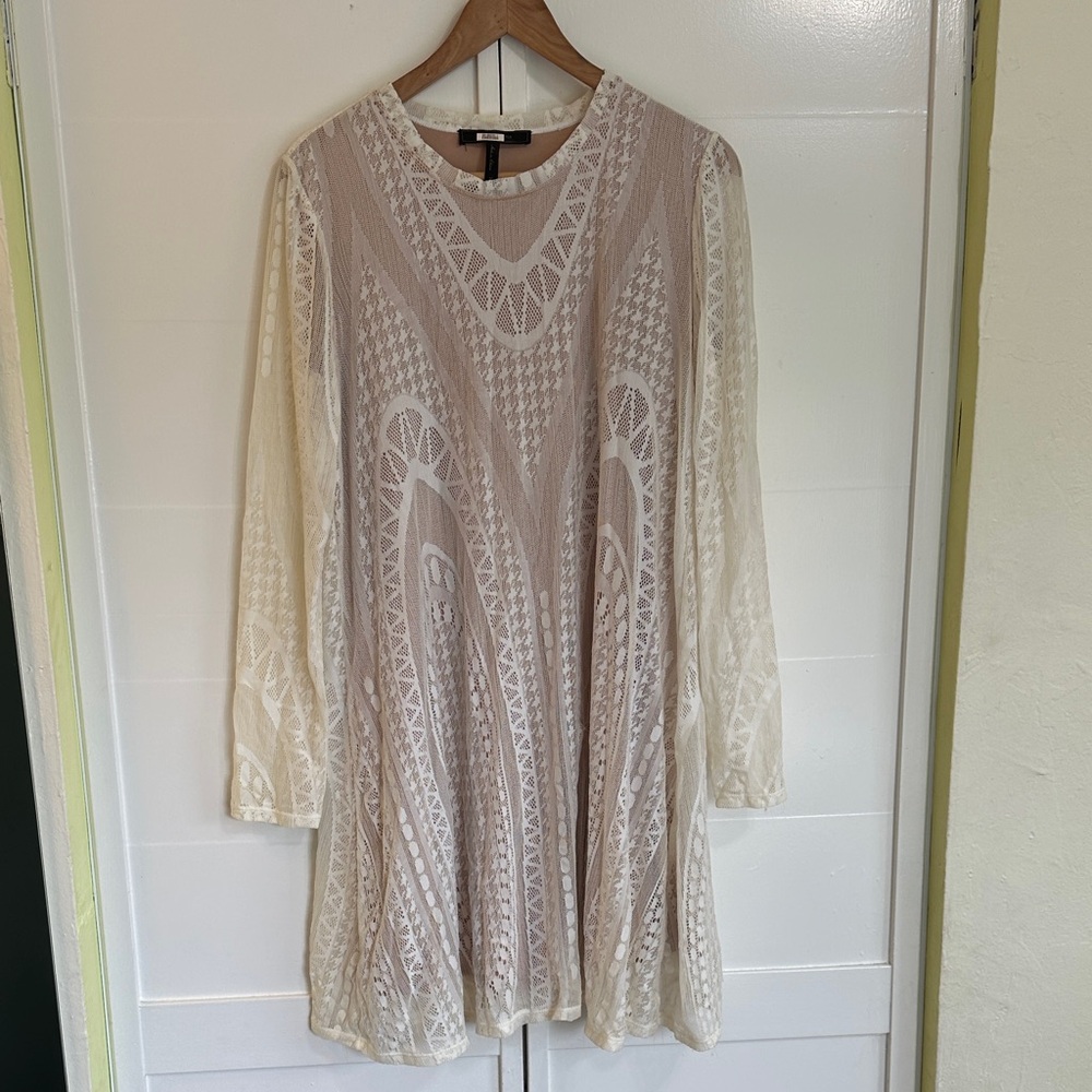 BCBGMaxAzria Long Sleeve Dress in Cream and Tan